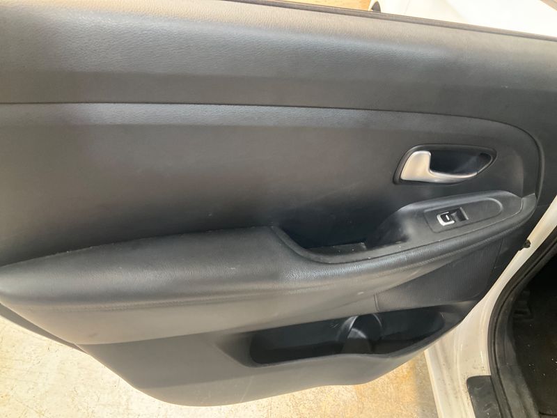 Kia Carens 1.7 CRDi Concept 2015 – снимка 33