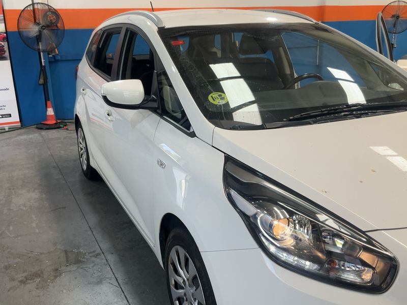 Kia Carens 1.7 CRDi Concept 2015 – снимка 12
