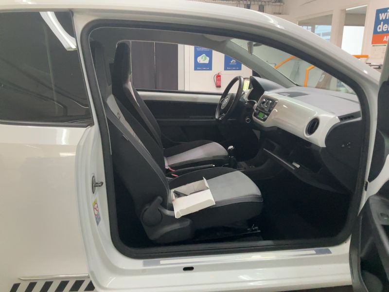 Volkswagen up! 1.0 White up! 2012 – снимка 17