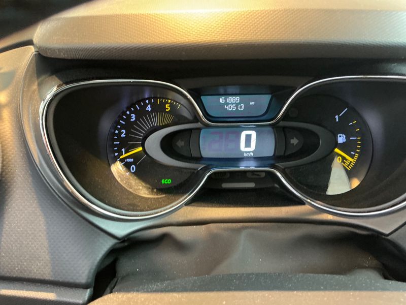 Renault Captur 1.5 dCi Energy Dynamique 2015 – снимка 18
