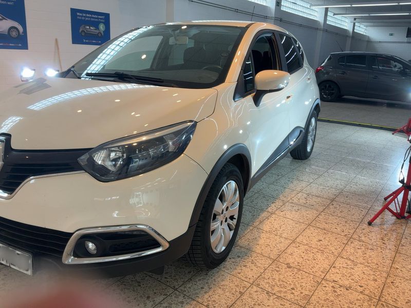 Renault Captur 1.5 dCi Energy Dynamique 2015 – снимка 2