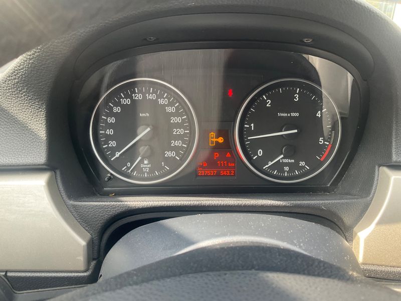 BMW 3er 330d 2011 – снимка 19