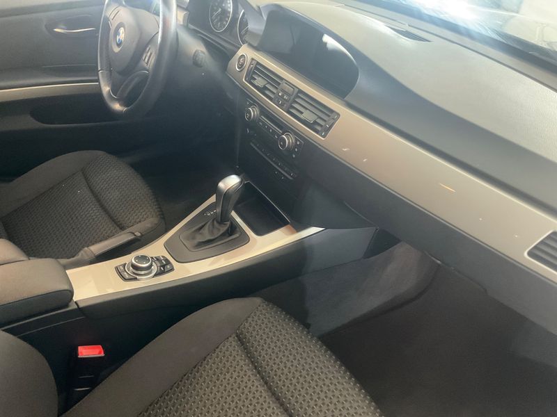 BMW 3er 330d 2011 – снимка 23