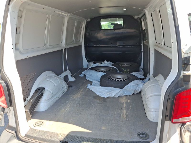 Volkswagen T6 Transporter 2.0 TDI Kasten lang FWD 2021 – снимка 9