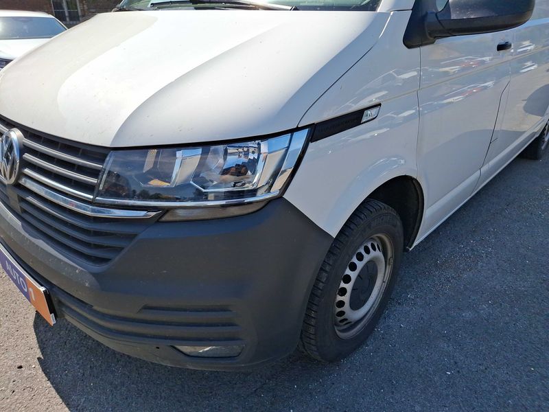 Volkswagen T6 Transporter 2.0 TDI Kasten lang FWD 2021 – снимка 2
