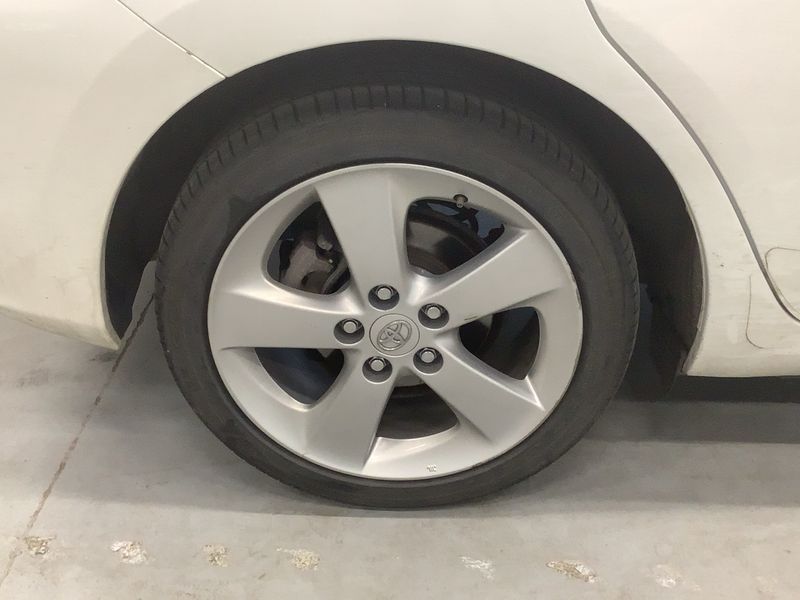 Toyota Auris 1.8 Hybrid Life 2011 – снимка 9
