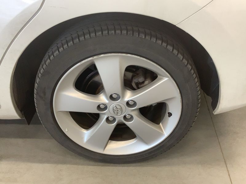 Toyota Auris 1.8 Hybrid Life 2011 – снимка 5