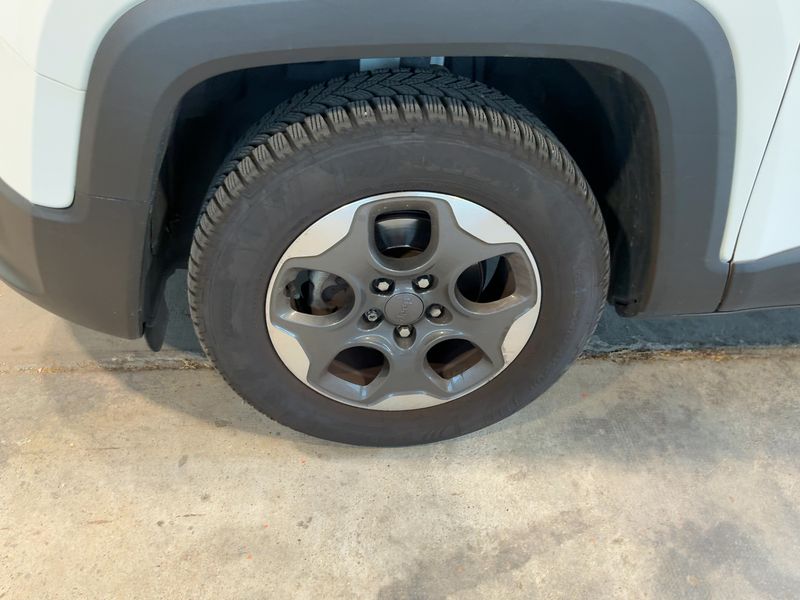 Jeep Renegade 1.6 M-Jet Business FWD 2018 – снимка 3