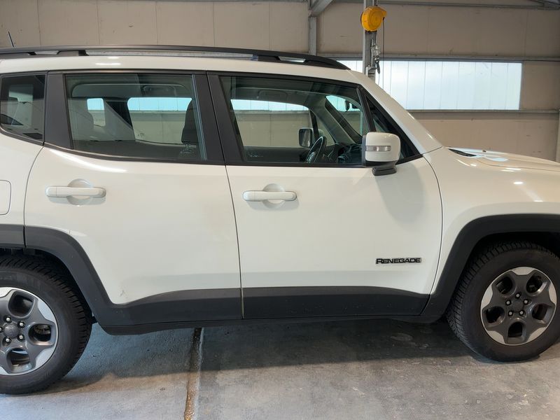 Jeep Renegade 1.6 M-Jet Business FWD 2018 – снимка 10