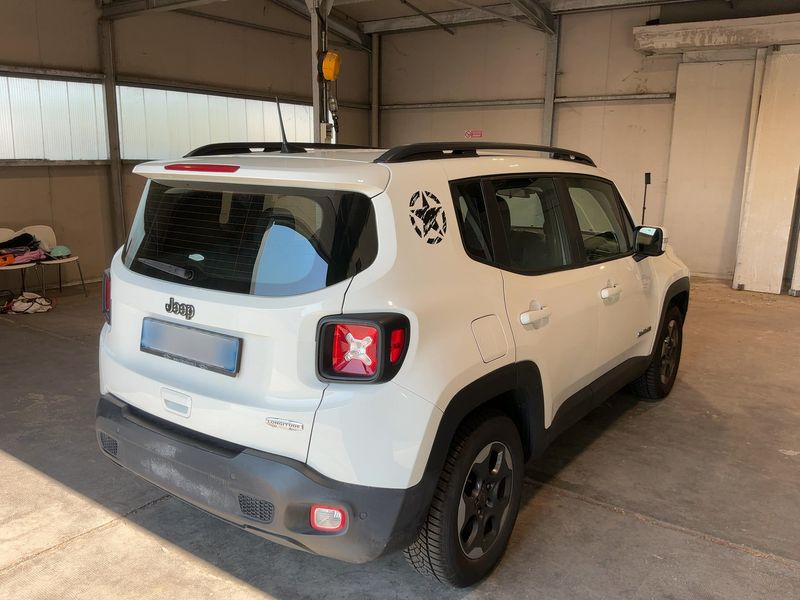 Jeep Renegade 1.6 M-Jet Business FWD 2018 – снимка 8