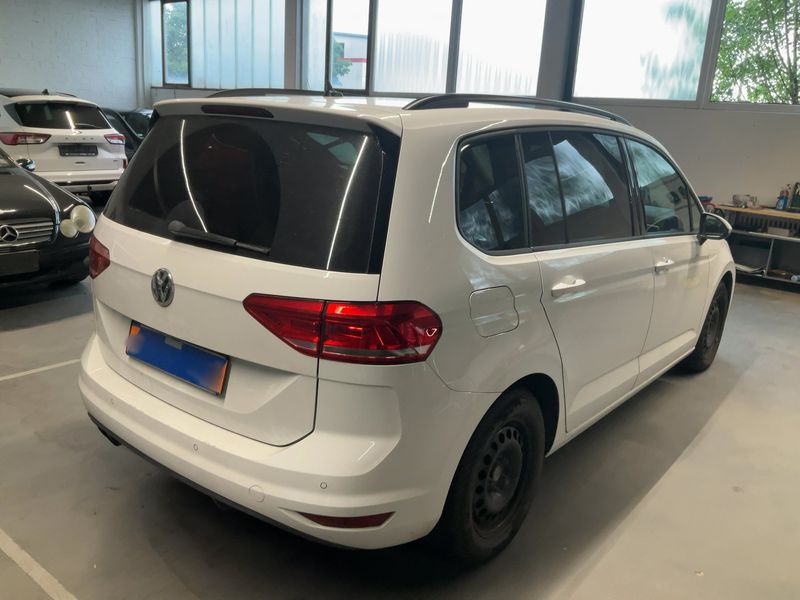 Volkswagen Touran 2.0 TDI Comfortline BlueMotion Tech 2019 – снимка 8