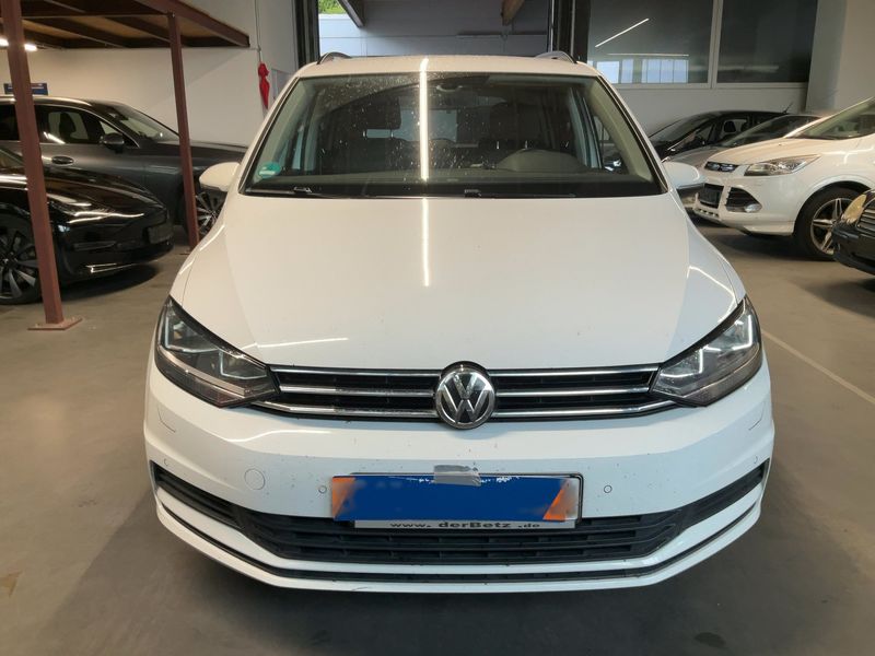 Volkswagen Touran 2.0 TDI Comfortline BlueMotion Tech 2019 – снимка 15