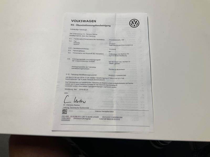 Volkswagen Touran 2.0 TDI Comfortline BlueMotion Tech 2019 – снимка 23
