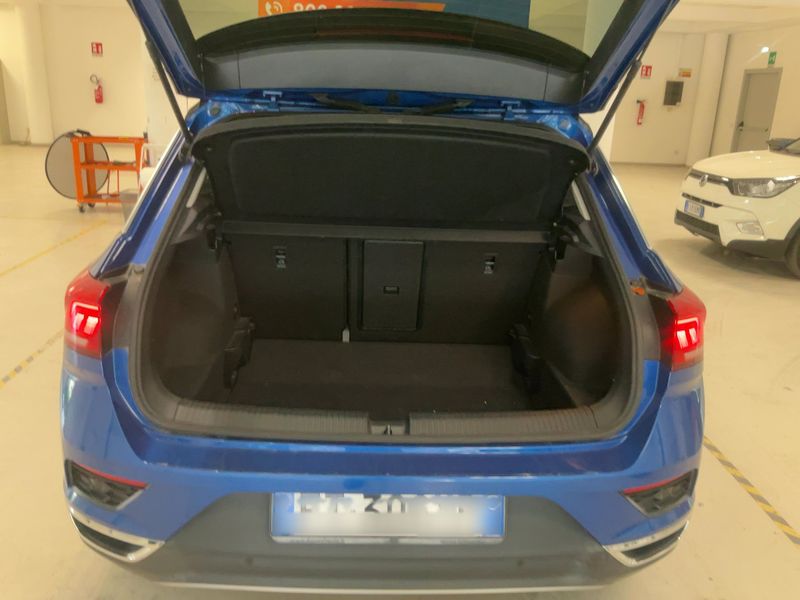 Volkswagen T-Roc 1.6 TDI Style 2018 – снимка 16