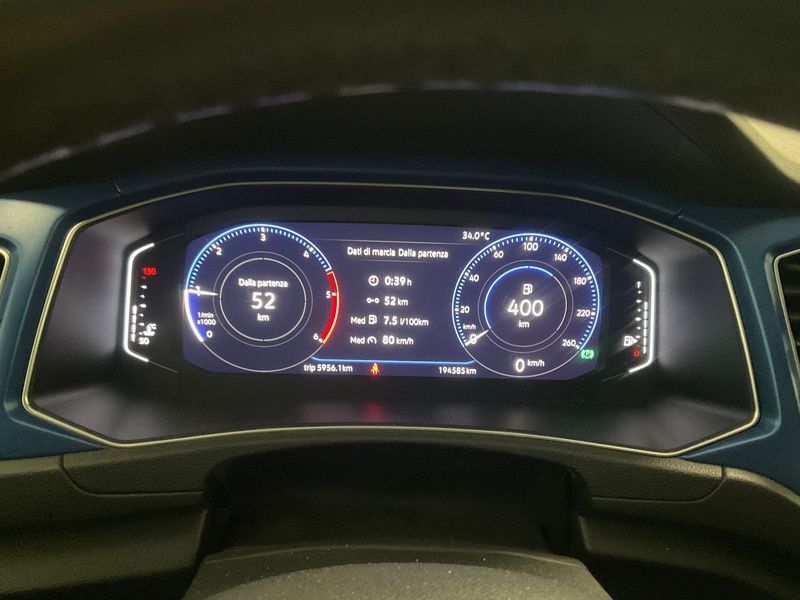 Volkswagen T-Roc 1.6 TDI Style 2018 – снимка 19