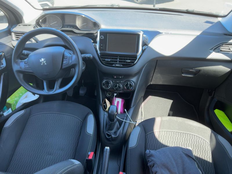Peugeot 208 1.2 e-VTi Active 2016 – снимка 17