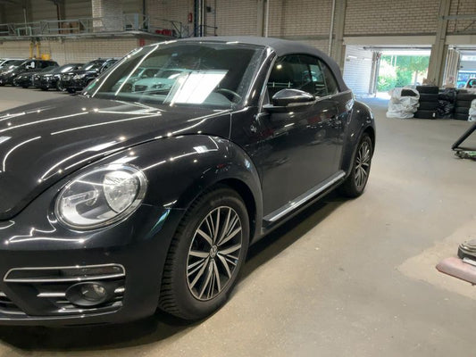 Volkswagen Beetle 1.2 TSI Sound BlueMotion Tech 2017 – снимка 2