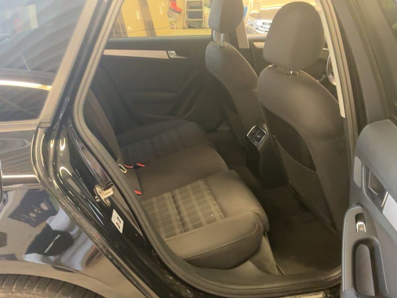 Audi A4 2.0 TDI clean diesel Ambition 2015 – снимка 19