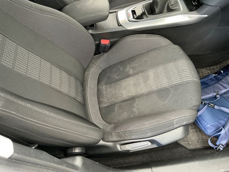Peugeot 308 1.6 Blue-HDi Allure 2017 – снимка 32