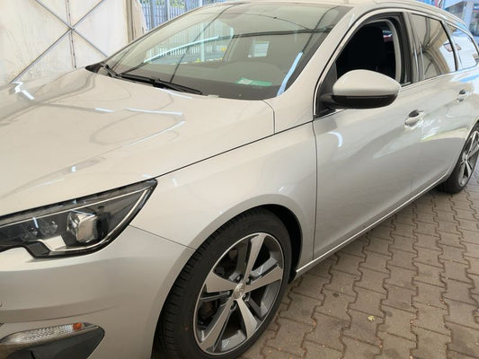 Peugeot 308 1.6 Blue-HDi Allure 2017 – снимка 2