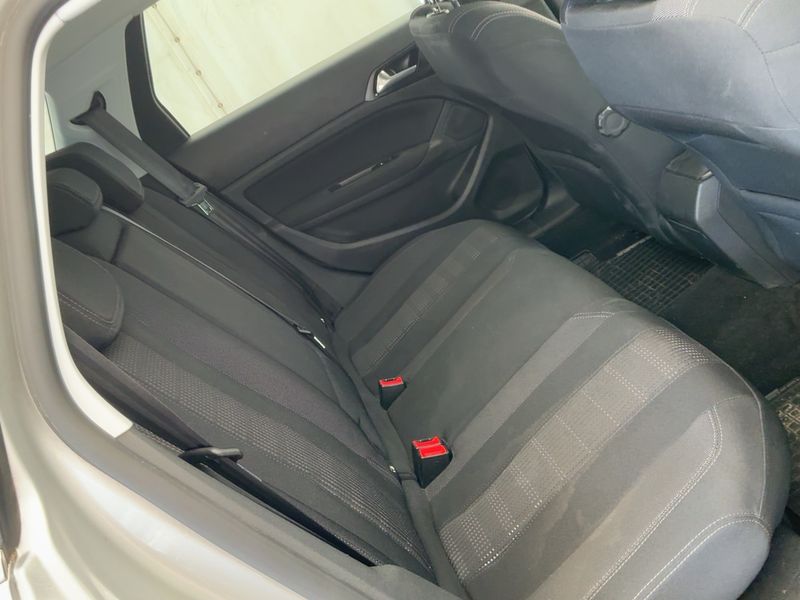 Peugeot 308 1.6 Blue-HDi Allure 2017 – снимка 20