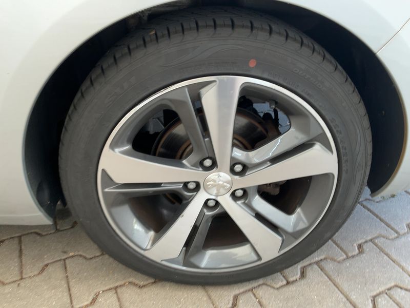 Peugeot 308 1.6 Blue-HDi Allure 2017 – снимка 5