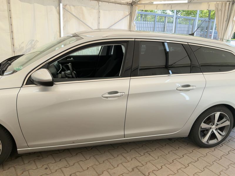 Peugeot 308 1.6 Blue-HDi Allure 2017 – снимка 4