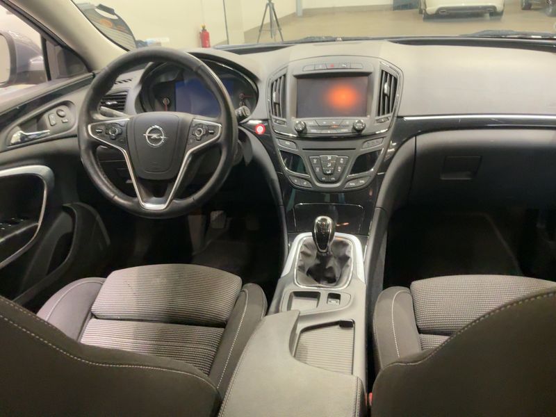 Opel Insignia Sports Tourer 1.6 CDTI DPF Innovation 2016 – снимка 17
