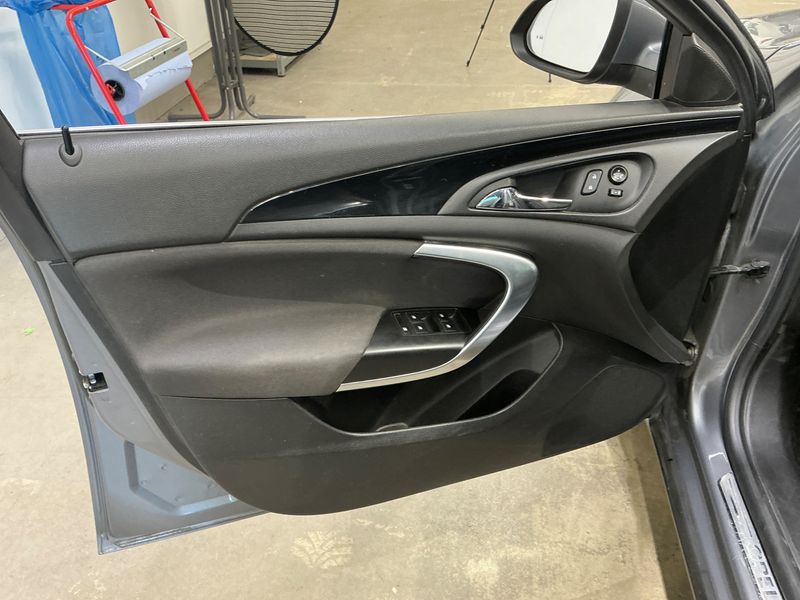 Opel Insignia Sports Tourer 1.6 CDTI DPF Innovation 2016 – снимка 24