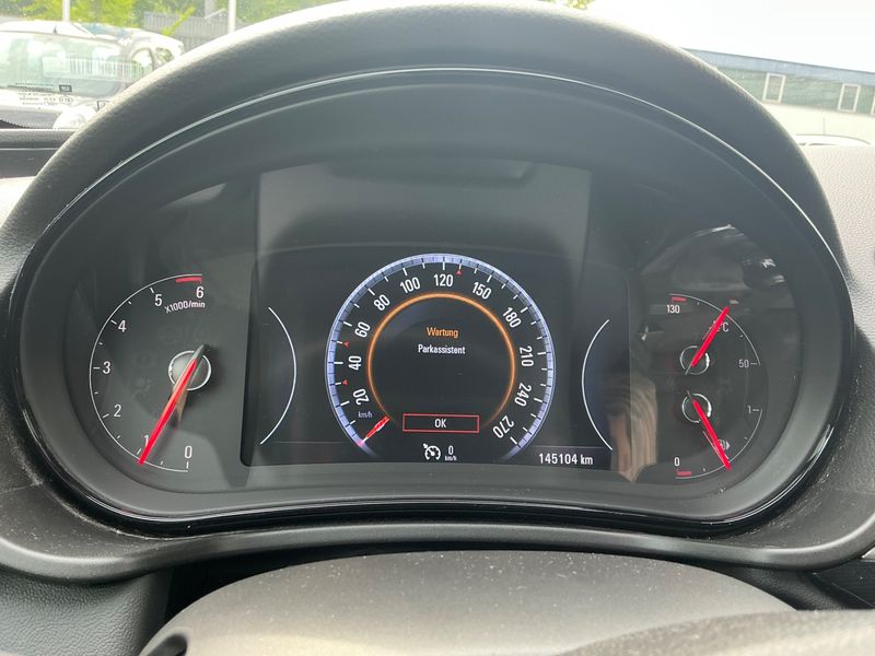 Opel Insignia Sports Tourer 1.6 CDTI DPF Innovation 2016 – снимка 29