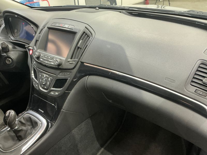 Opel Insignia Sports Tourer 1.6 CDTI DPF Innovation 2016 – снимка 27