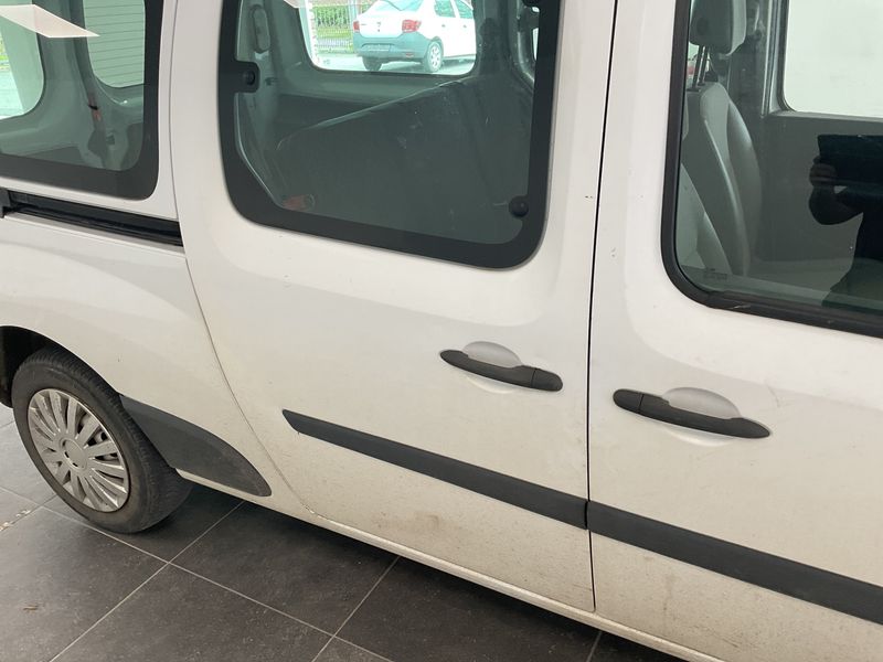 Renault Kangoo 1.5 dCi Furgón Maxi 5P Profesional 2016 – снимка 26