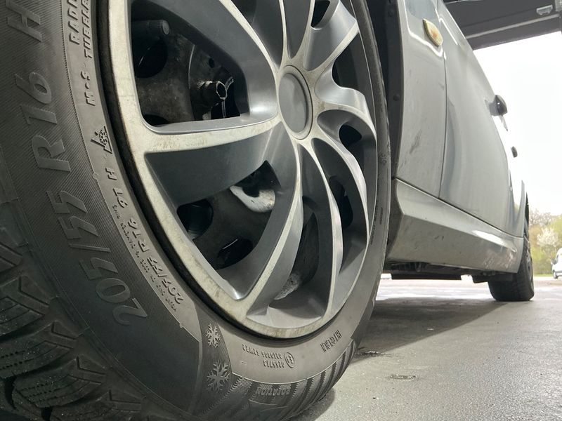 BMW 3er 316d 2011 – снимка 24