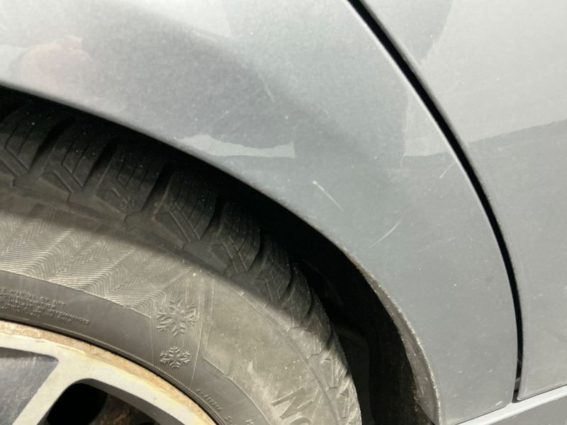 BMW 3er 316d 2011 – снимка на щета 26