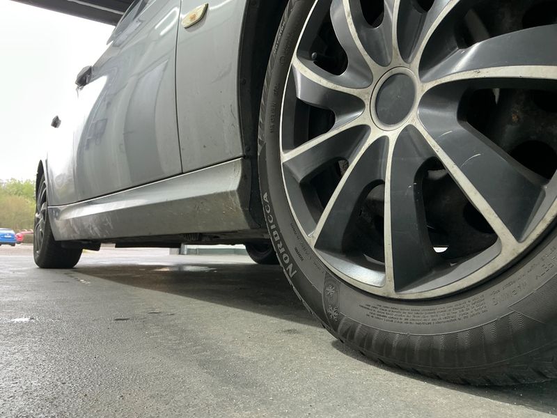 BMW 3er 316d 2011 – снимка 23
