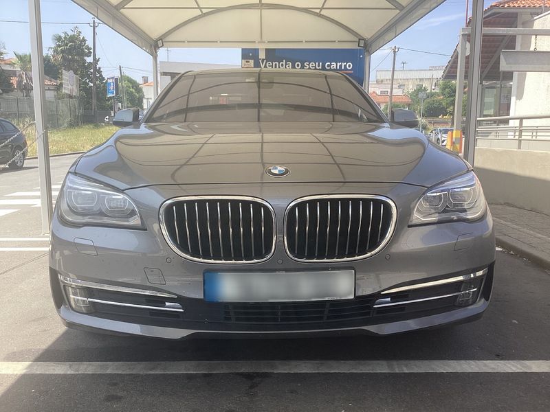 BMW 7er 740d 2014 – снимка 14