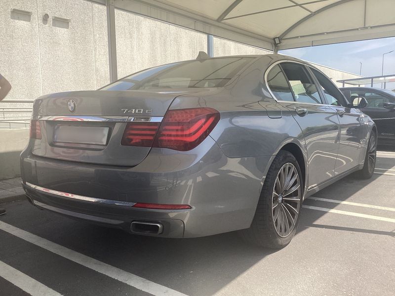 BMW 7er 740d 2014 – снимка 8