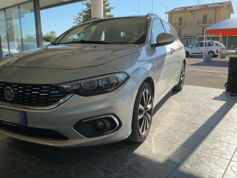 Fiat Tipo 1.6 JTDM Lounge 2017 – снимка 2
