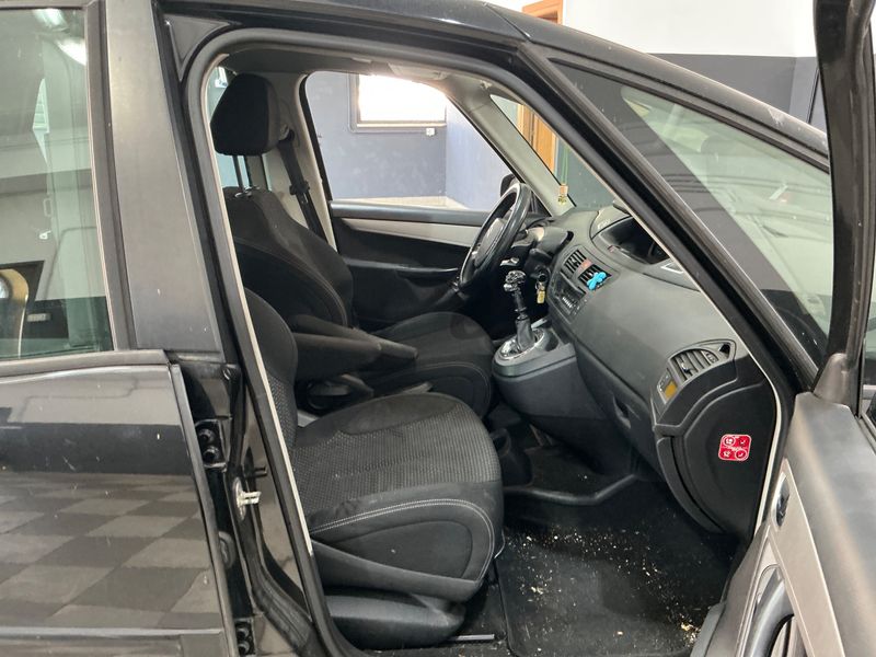 Citroen C4 Picasso 1.6 HDi Seduction 2011 – снимка 3