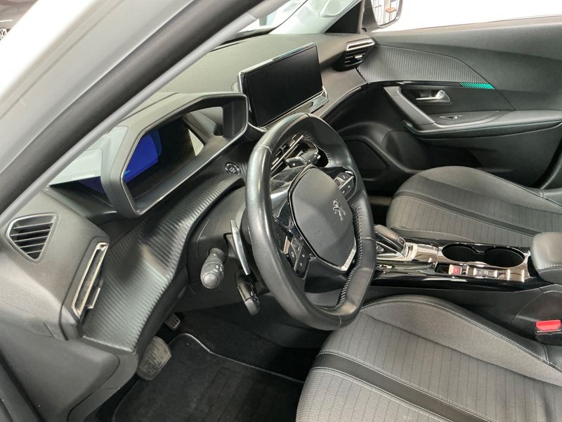 Peugeot 2008 1.5 Blue-HDi Allure Pack 2021 – снимка 25