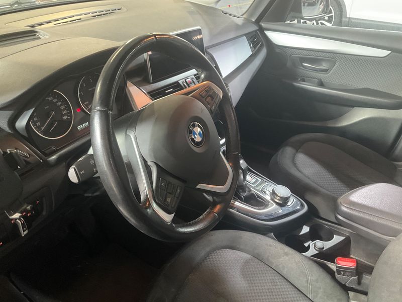 BMW 2er 218d Active Tourer Advantage 2017 – снимка 22