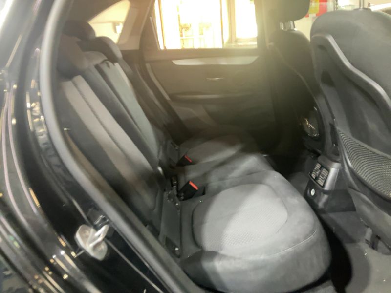 BMW 2er 218d Active Tourer Advantage 2017 – снимка 19