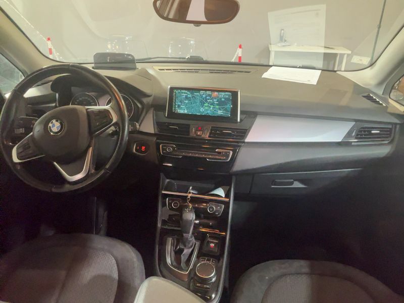 BMW 2er 218d Active Tourer Advantage 2017 – снимка 17
