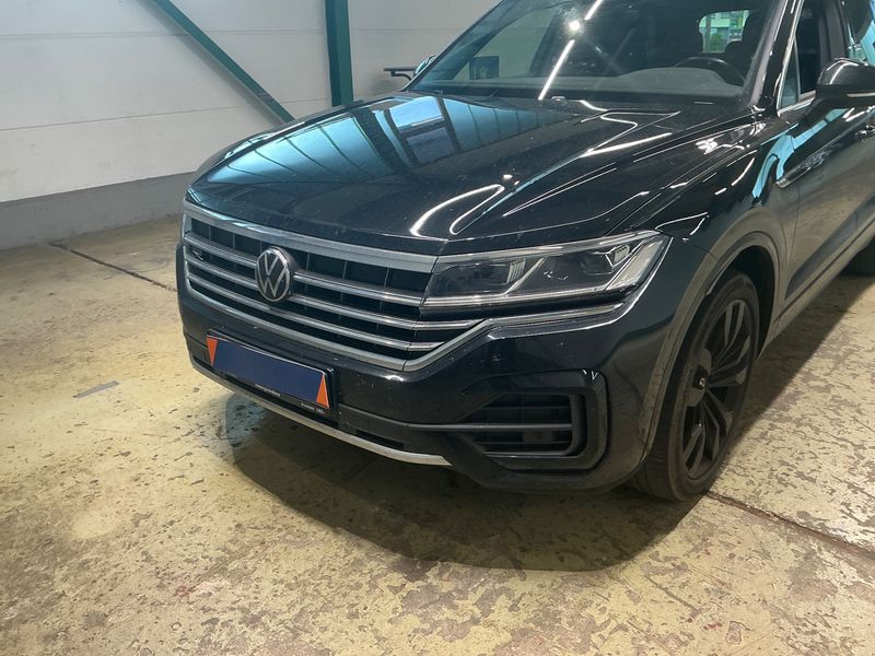 Volkswagen Touareg 3.0 V6 TDI R-Line 4Motion 2023 – снимка 30