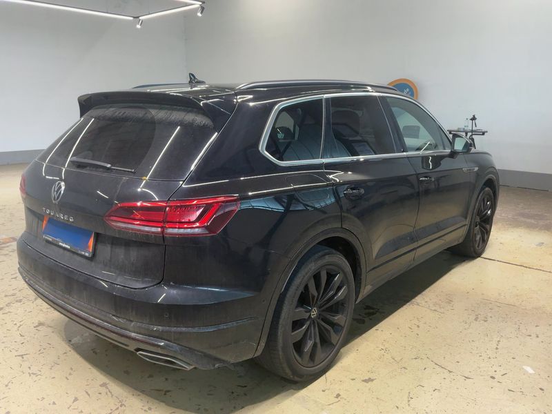 Volkswagen Touareg 3.0 V6 TDI R-Line 4Motion 2023 – снимка 8