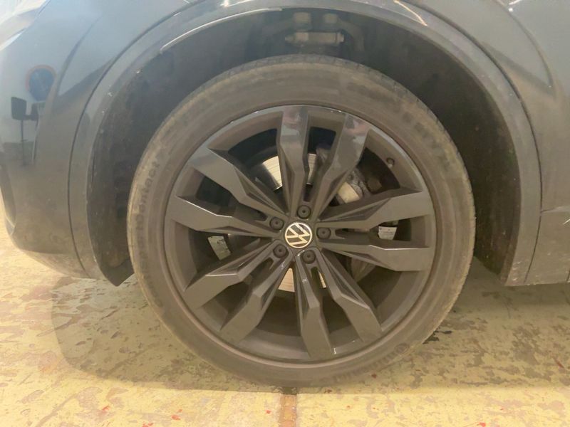 Volkswagen Touareg 3.0 V6 TDI R-Line 4Motion 2023 – снимка 3