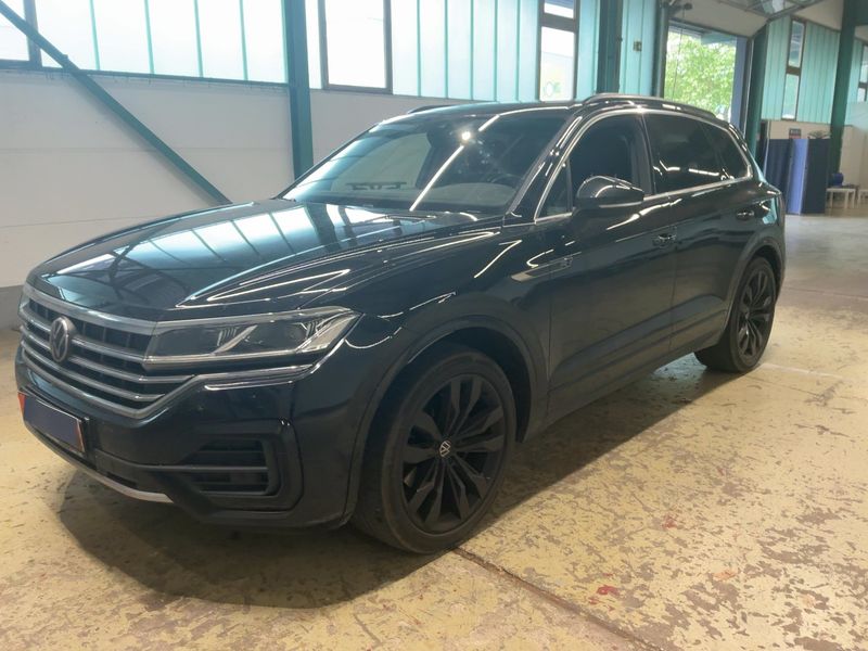 Volkswagen Touareg 3.0 V6 TDI R-Line 4Motion 2023 – снимка 1