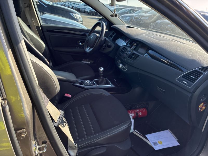 Renault Laguna 1.5 dCi BOSE Edition 2013 – снимка 10