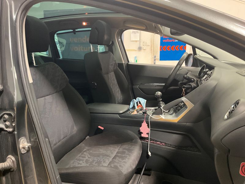 Peugeot 3008 2.0 HDi Premium Pack 2010 – снимка 3