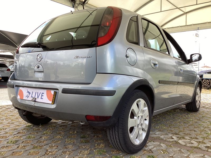 Opel Corsa 1.2 Enjoy 2005 – снимка 2